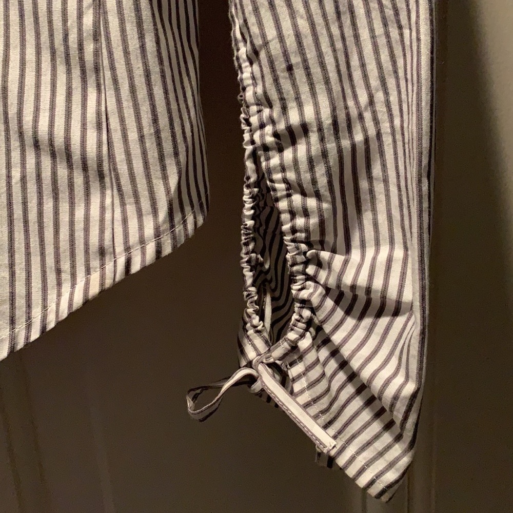 Button up shirt - Picture 4 of 6